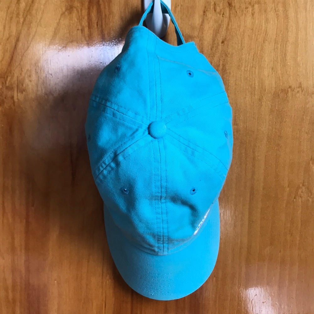 Hat - Picture 2 of 4